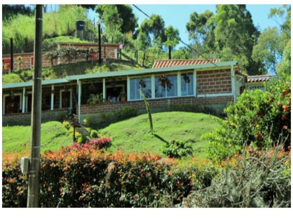 CASA CAMPESTRE AMOBLADA PARA LA VENTA, UBICADA EN BELLA VISTA GUARNE - 1