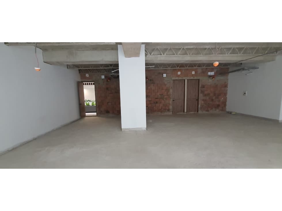 Venta de local en obra gris en holguines, sur de cali 107. - 1