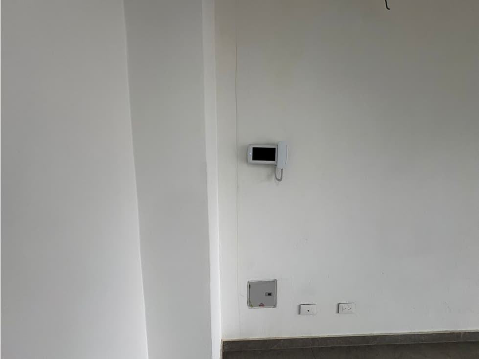 SE ARRIENDA LOCAL EDIFICIO ZOÉ - 1