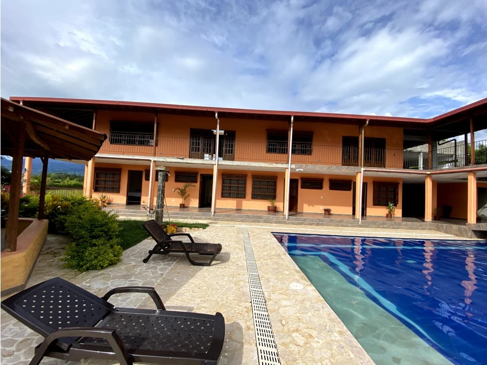 Alquiler de Finca Por Noches Sector San Jerónimo SJ4 - 1