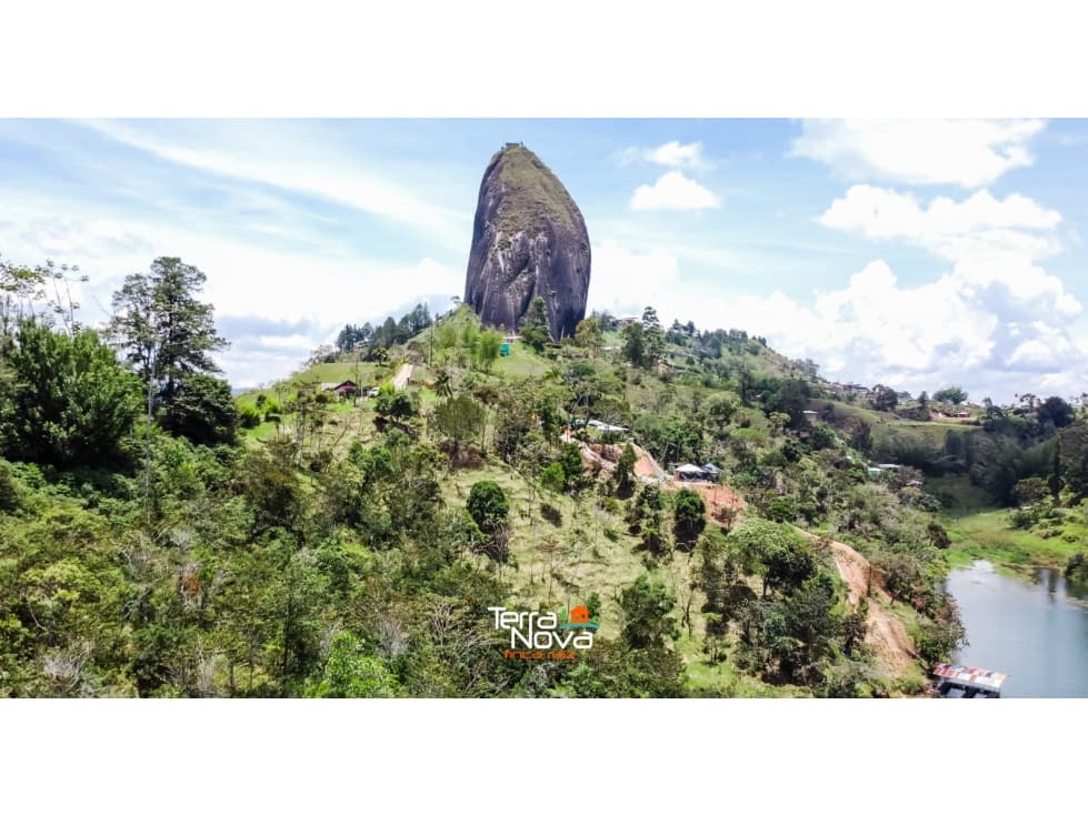 Lote ubicado en buen sector en venta Guatapé - 1