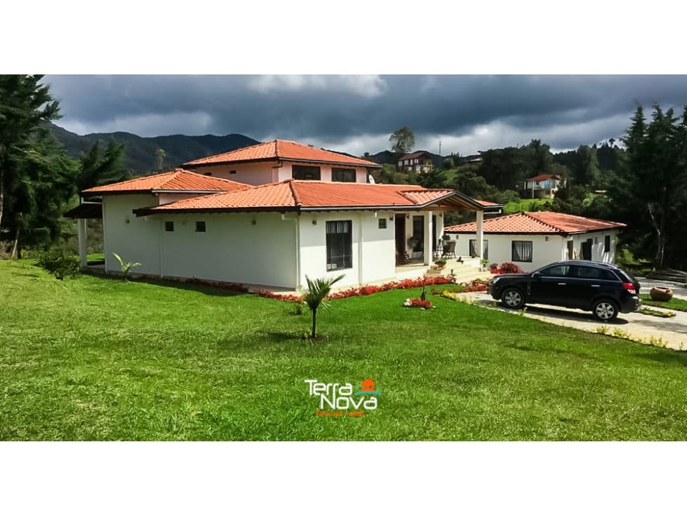 Finca ubicada muy cerca de la vía principal en venta Guatapé - 1