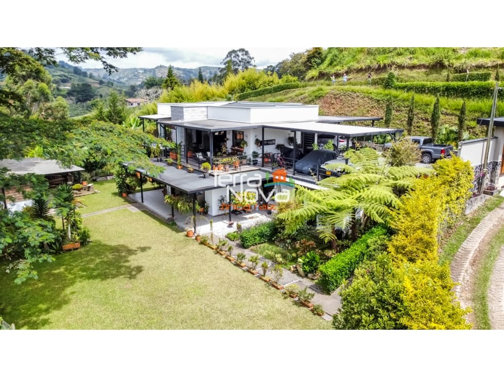 Finca campestre con hermosa vista en venta El Peñol - 1