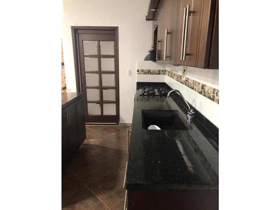 Apartamento en venta en Copacabana en edificio con ascensor - 1