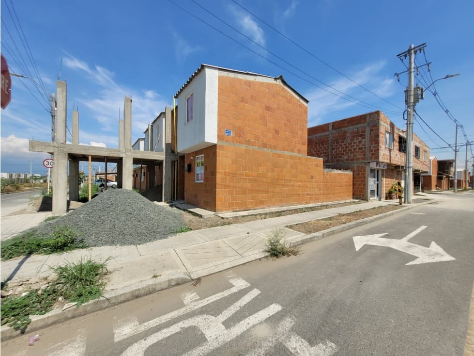 CASA ESQUINERA EN VENTA, MANZANARES - POBLADO CAMPESTRE - 1