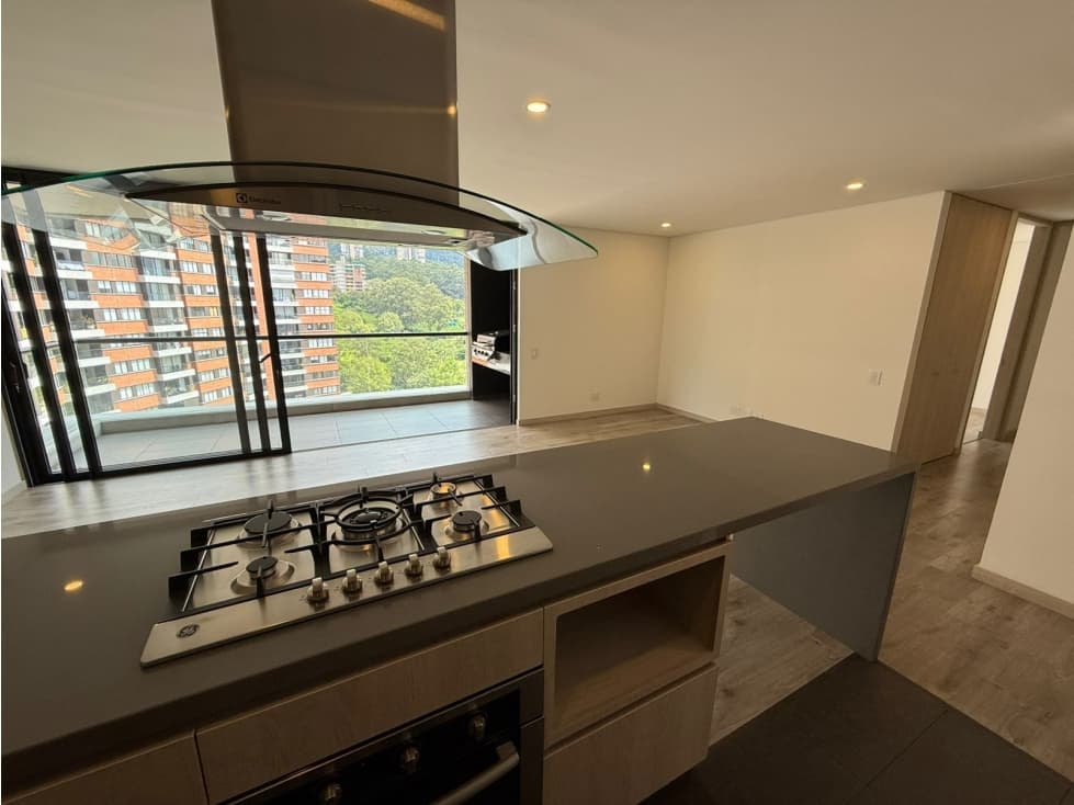 VENTA DE APARTAMENTO EN ALTOS DEL POBLADO - 1