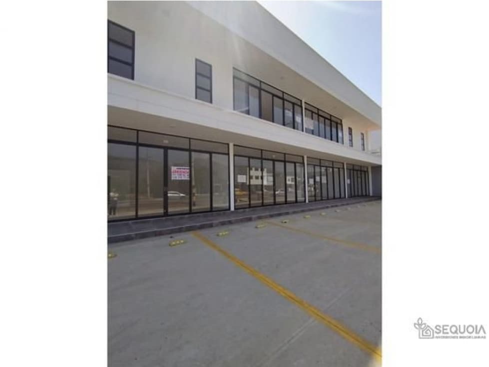 LOCAL EN ARRIENDO EN AV PRINCIPAL DE LOS PATIOS - 1