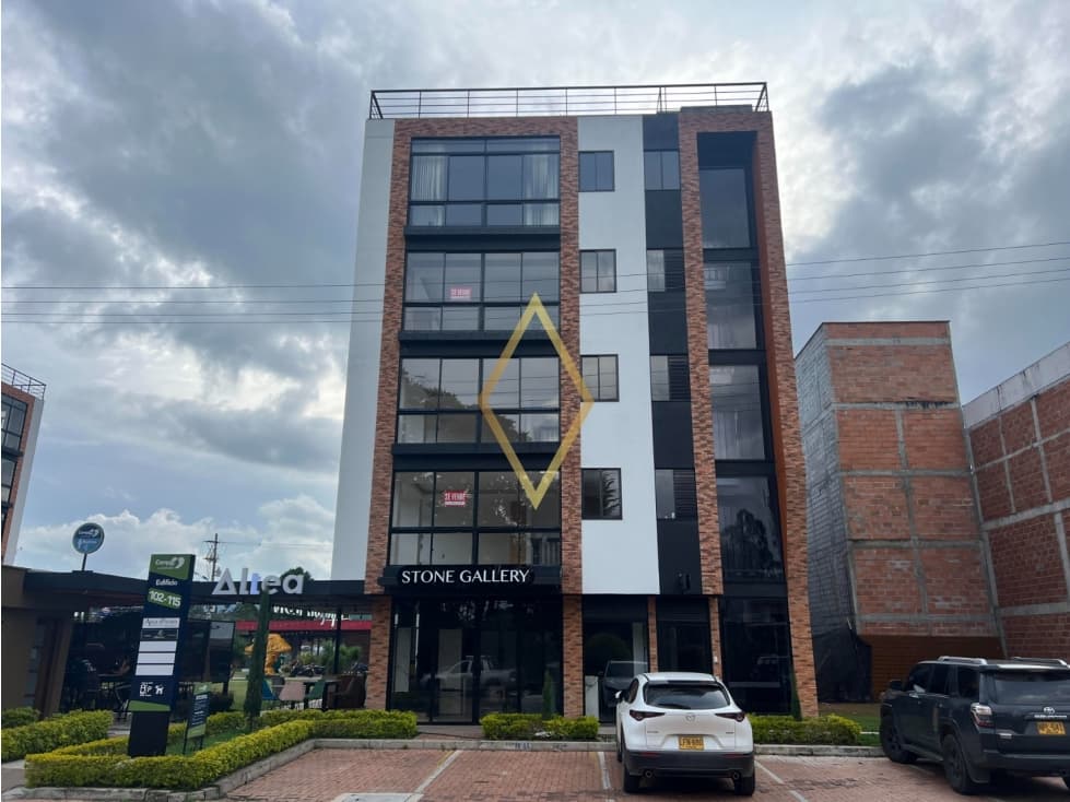 Edificio en venta en exclusivo sector de Llano Grande - 1