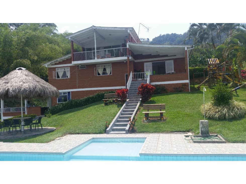 FINCA EN SANTAGUEDA DE 10 A 30 PAX - TARIFA MIN 10 PAX - 1