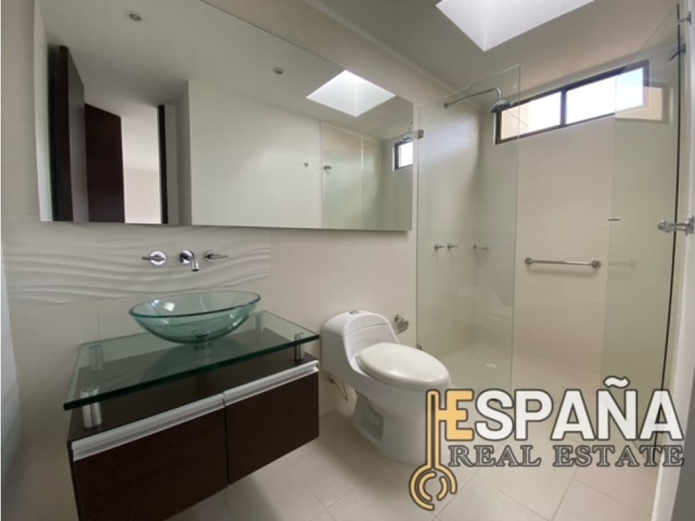 Se arrienda Casa en Cota - 1