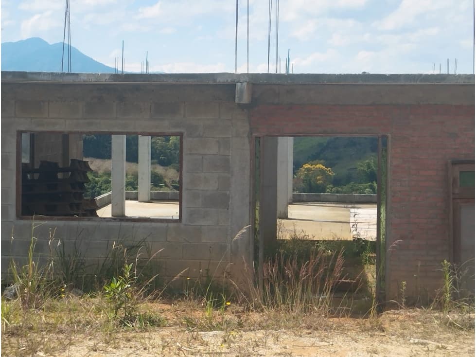 Finca en construcción en venta- Santuario - 1
