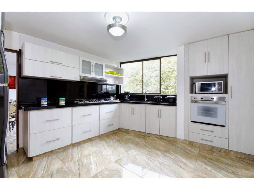 Apartamento Penthouse En Venta En Edificio En El Bosque, Cali. - 1