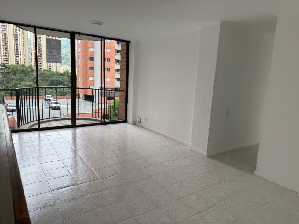 Santa Catalina Piso 4 - 1