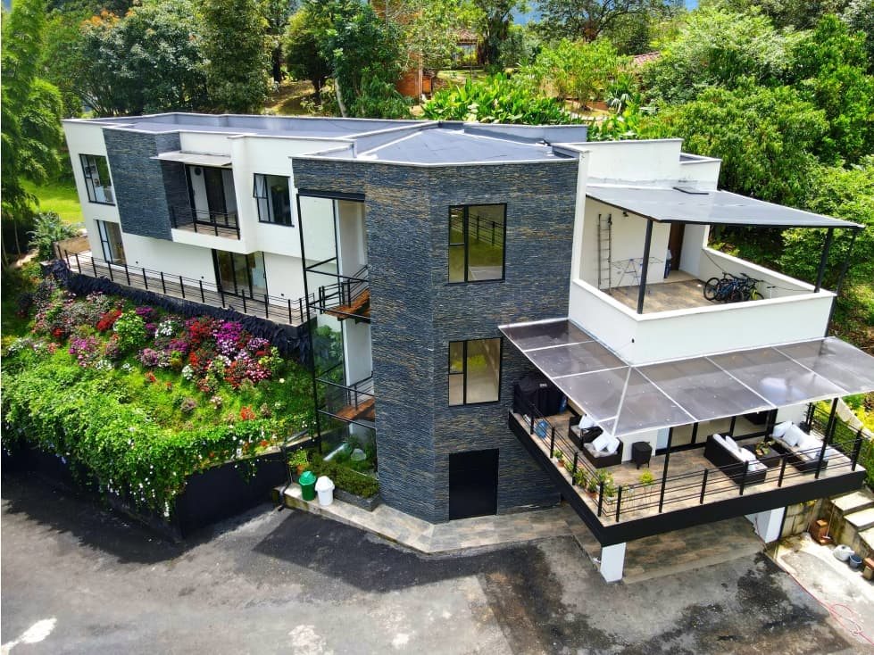 VENDO casa campestre en Caldas (vereda La Miel) - 1
