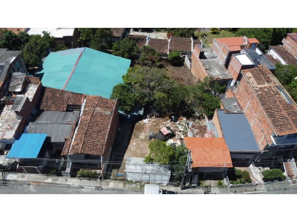 VENTA DE LOTE-BODEGA EN ROBLEDO PALENQUE - 1