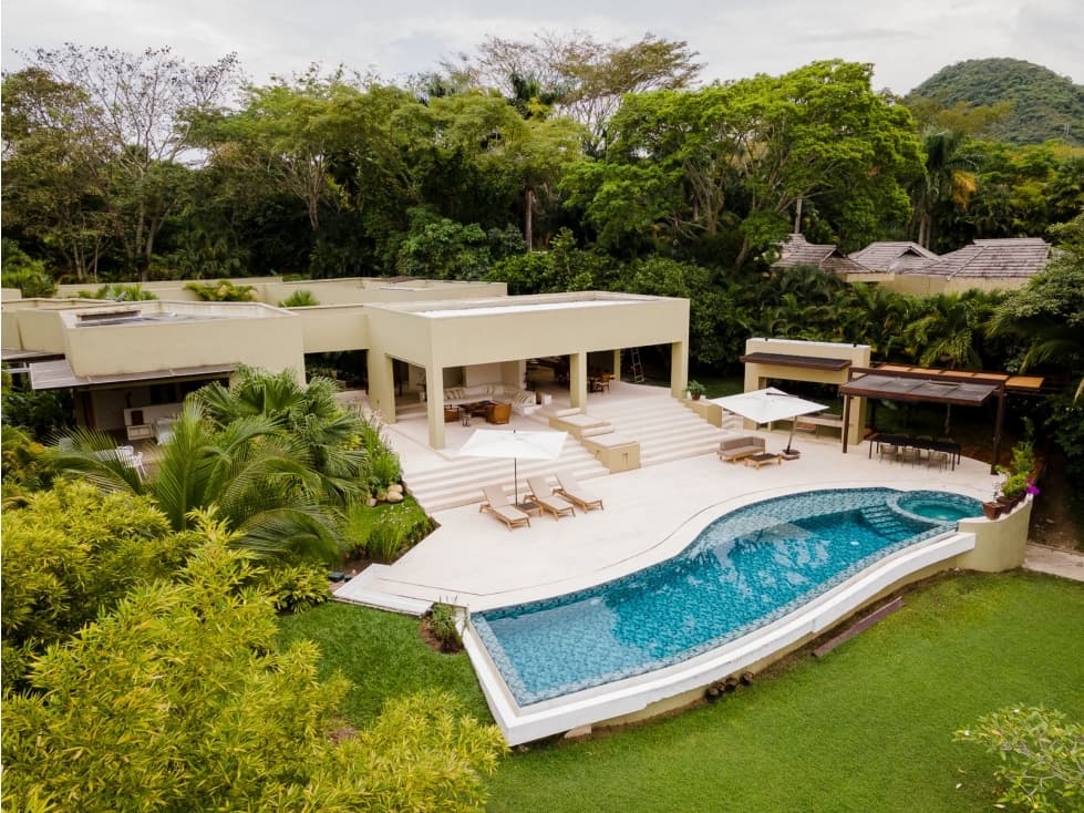 ARRIENDO CASA AMY09. 4 CUARTOS - 1