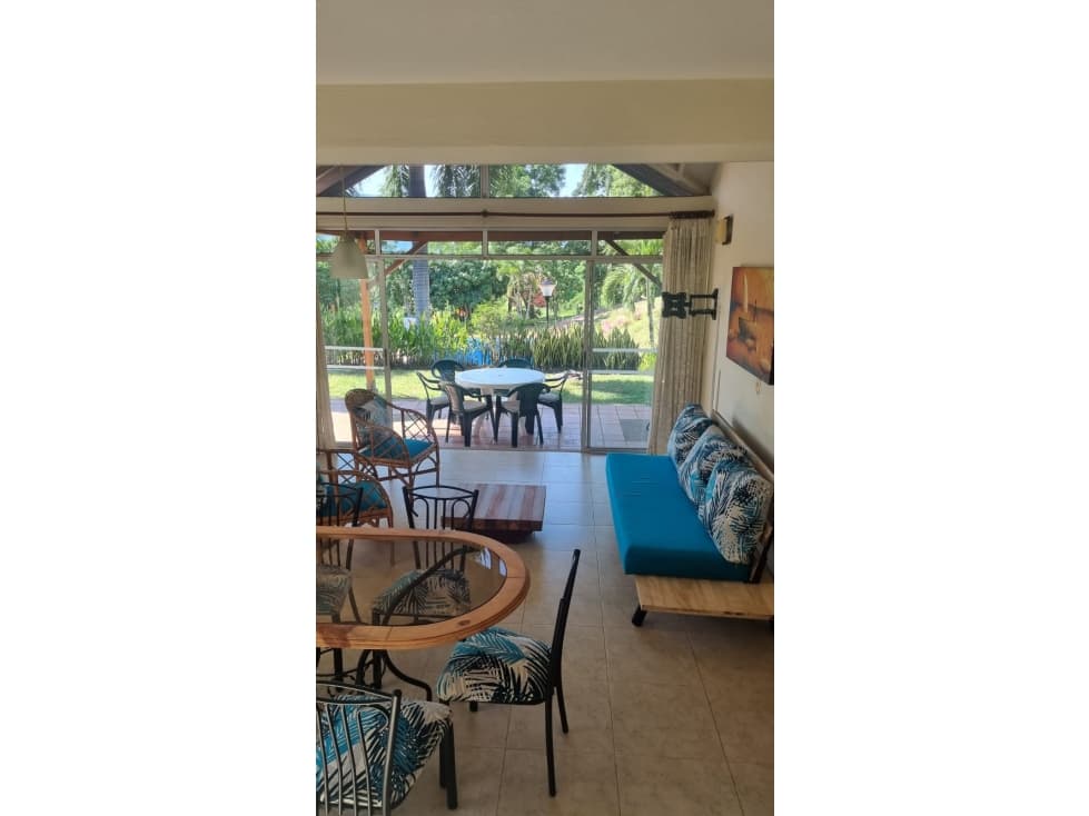 ARRIENDO CASA EN CONJUNTO CERRADO EN ANAPOIMA. 4 CUARTOS. 8 PAX - 1