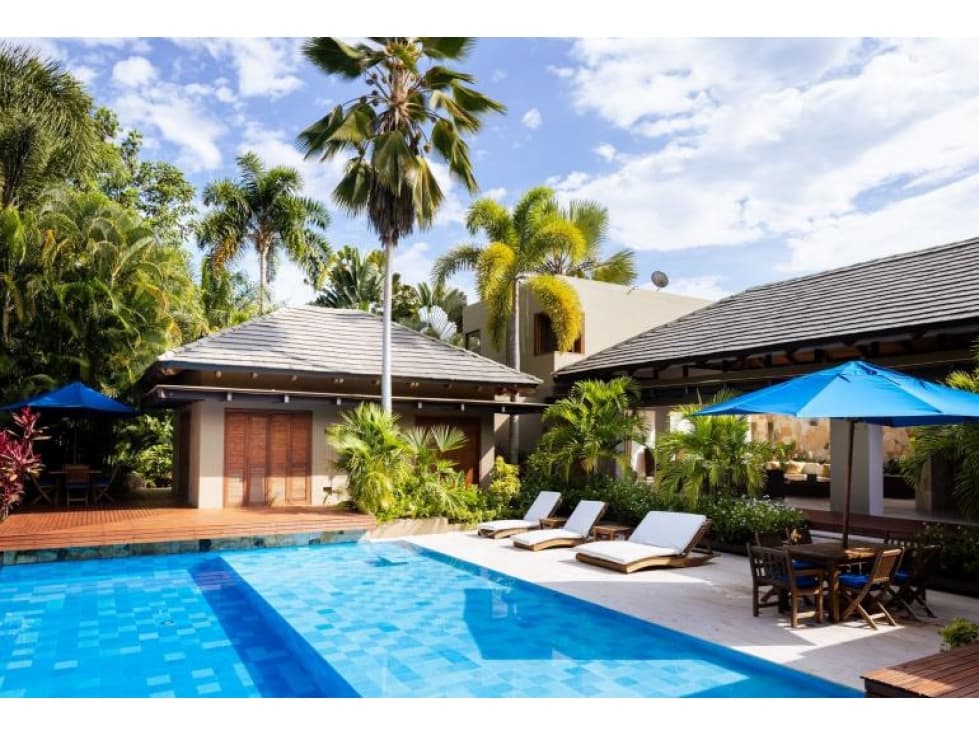 ARRIENDO CASA AMZ 10. 5 Cuartos - 1