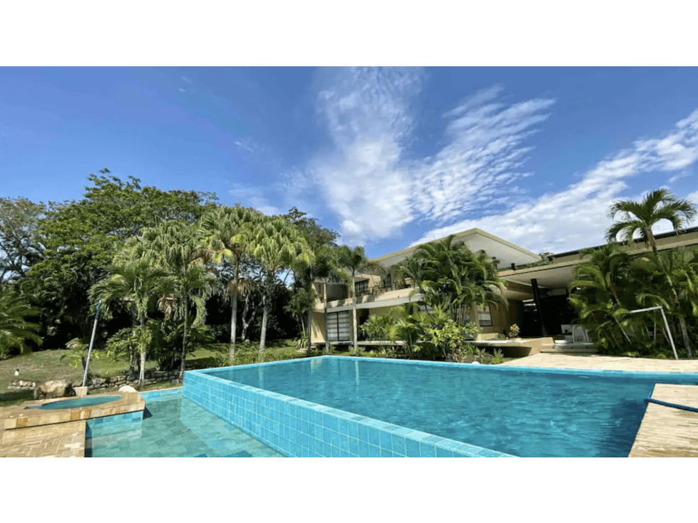 ARRIENDO CASA AMZ 07. 3 CUARTOS - 1