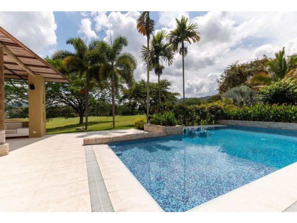 ARRIENDO CASA AMZ 09. 4 CUARTOS - 1