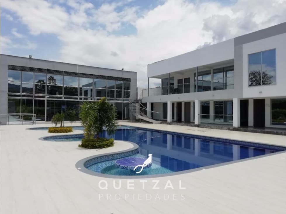 FINCA DE ALTO NIVEL - QT0035 - 1