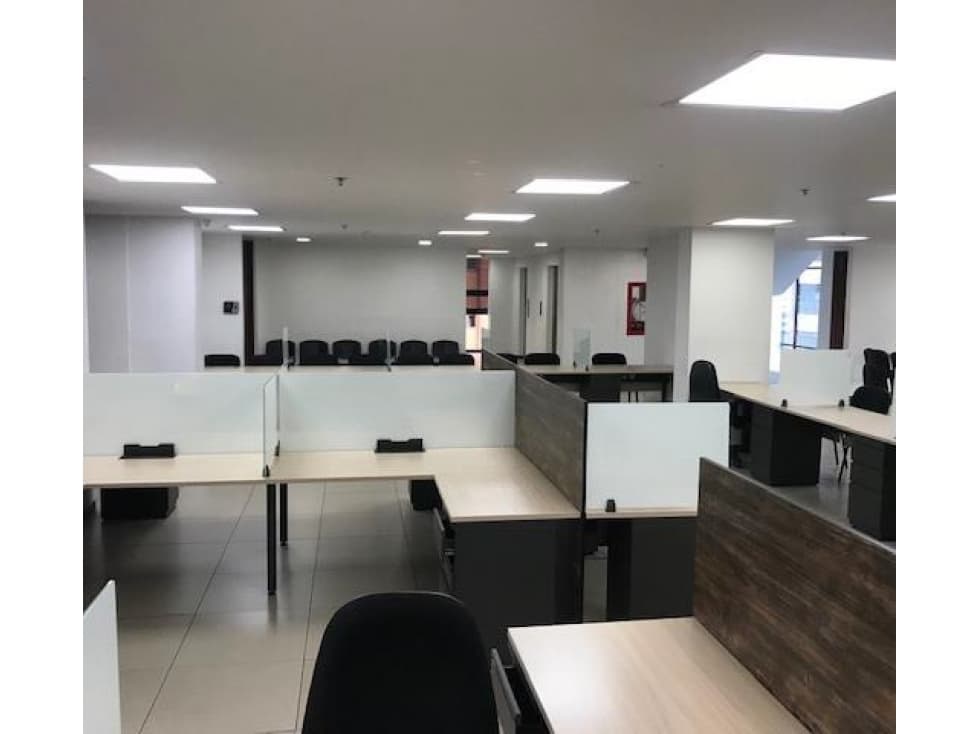 EDIFICIO AMOBLADO EN ARRIENDO, SECTOR QUINTA PAREDES, CORFERIAS - 1