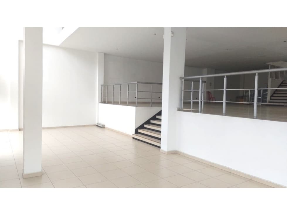 EDIFICIO EN ARRIENDO, ZONA COMERCIAL, RESTREPO - 1
