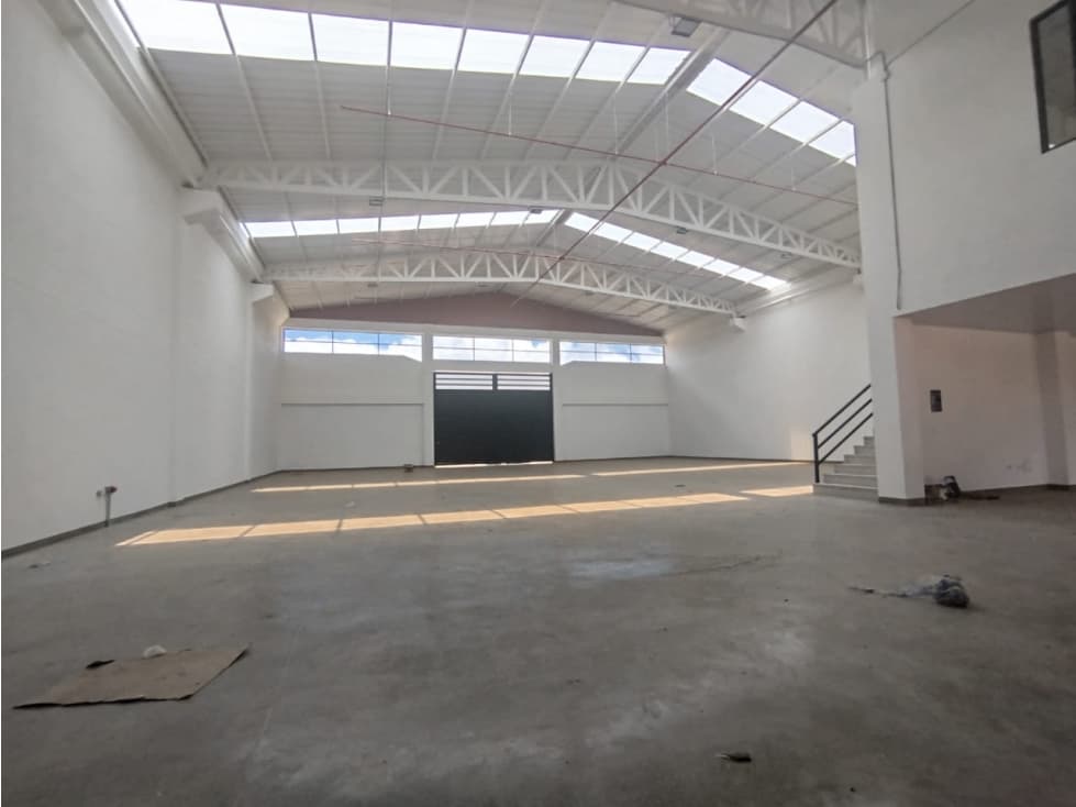 ESPECTACULAR BODEGA INDUSTRIAL EN ARRIENDO, TUNJA - 1