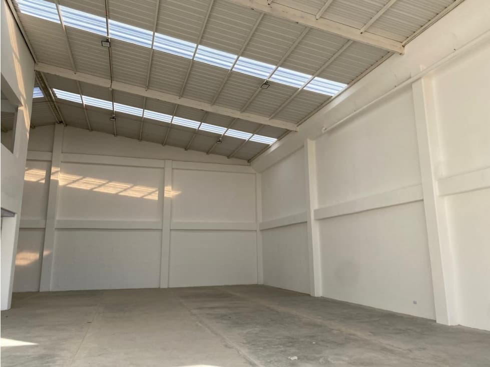 BODEGA LOGÍSTICA EN ARRIENDO - ZONA INDUSTRIAL TUNJA - 1