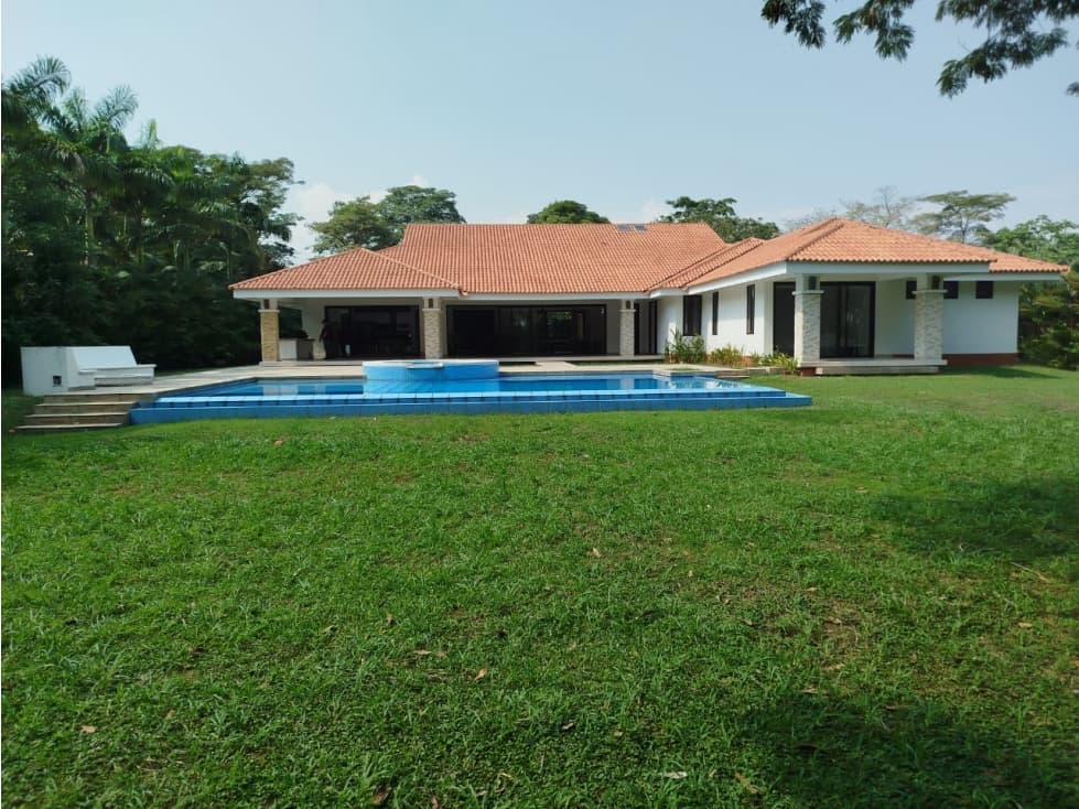 HERMOSA CASA CAMPESTRE EN VENTA, VILLAVICENCIO - 1
