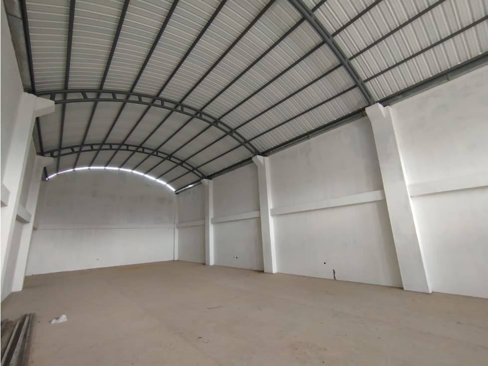 BODEGA INDUSTRIAL DE 600 M2 EN ARRIENDO, TUNJA BOYACÁ - 1