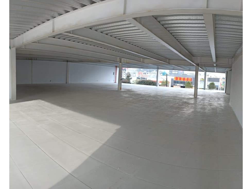 EDIFICIO NUEVO EN ARRIENDO, AUTOPISTA NORTE, TOBERIN - 1