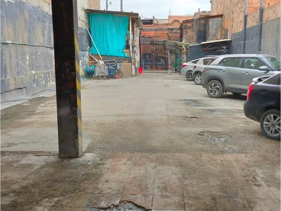 LOTE COMERCIAL EN VENTA UBICADO EN EL CENTRO DE SOACHA, NEGOCIABLE - 1