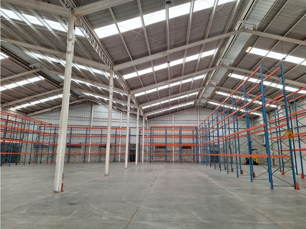 BODEGA LOGISTICA EN ARRIENDO SANTA MARTA - 1