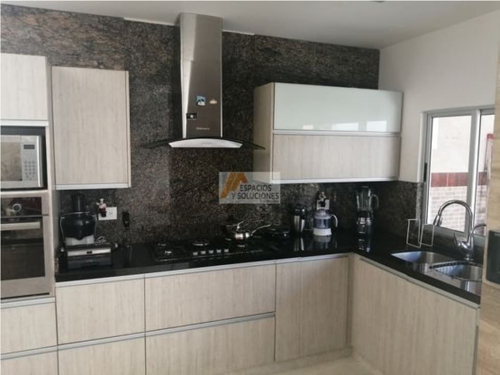 VENTA PERMUTA-CASA BUCARAMANGA - DIAMANTE 2 - 1