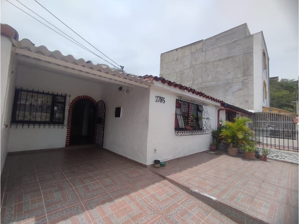 VENTA DE CASA EN EL POBLADO - GIRÓN - 1