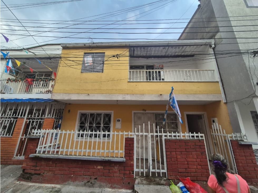 SE VENDE CASA BARRIO LA PAZ, FLORIDABLANCA - POR LA 200 - 1