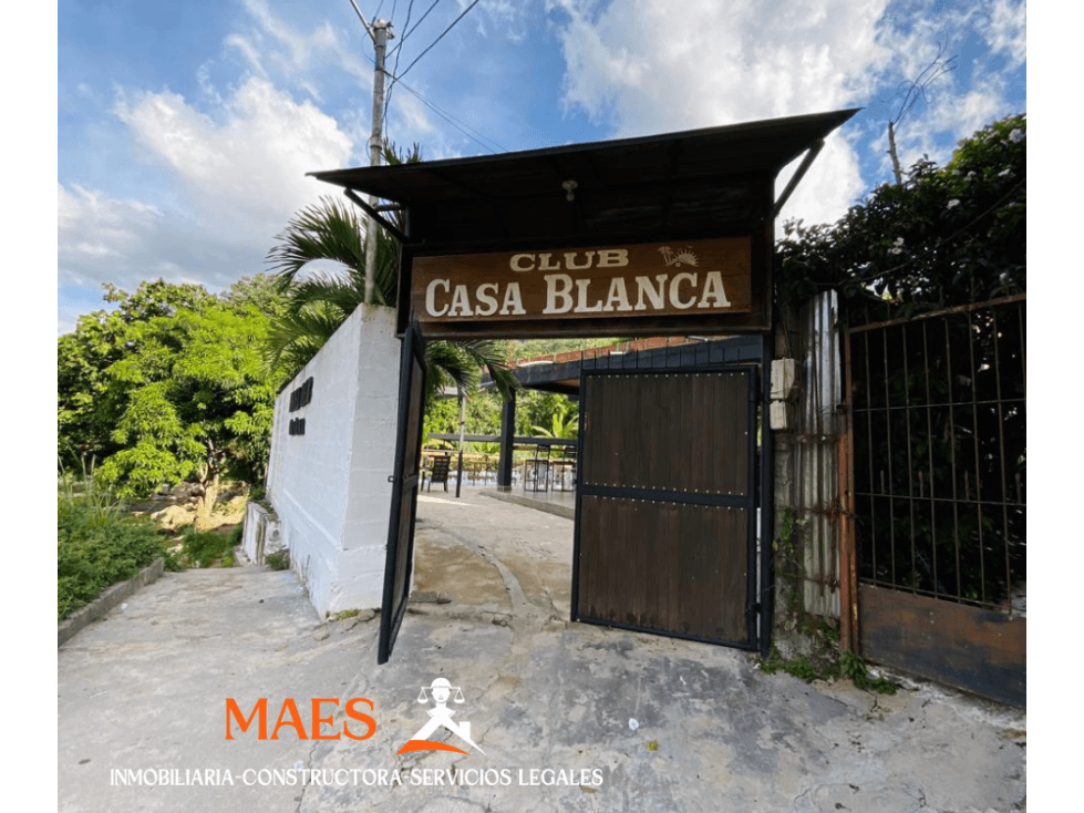 Se vende el exclusivo Club Casa Blanca en Cisneros - 1