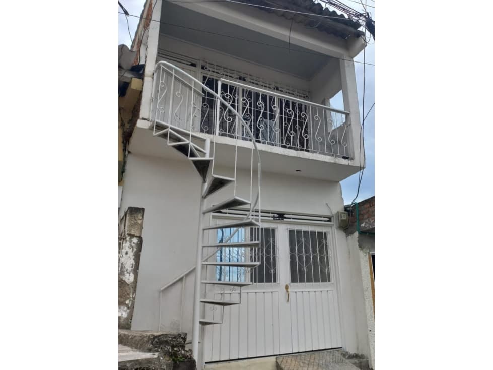 Casa en Buga - Dos Apartamentos - 1