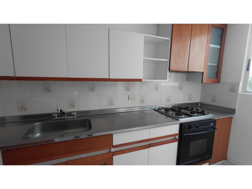 APARTAMENTO EN ARRIENDO SECTOR LA MOTA - 1