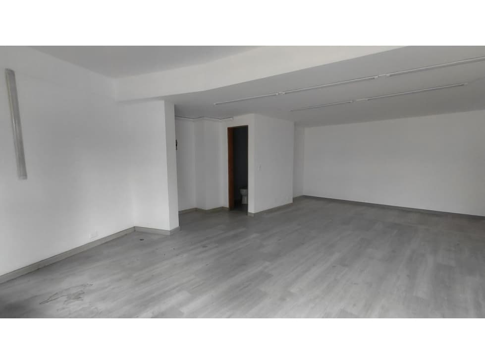 LOCAL EN ARRIENDO SECTOR PATIO BONITO - 1