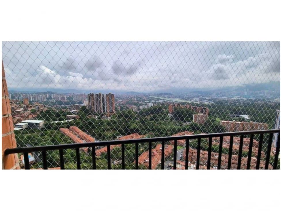 Apartamento en Venta Rodeo Alto Medellin - 1
