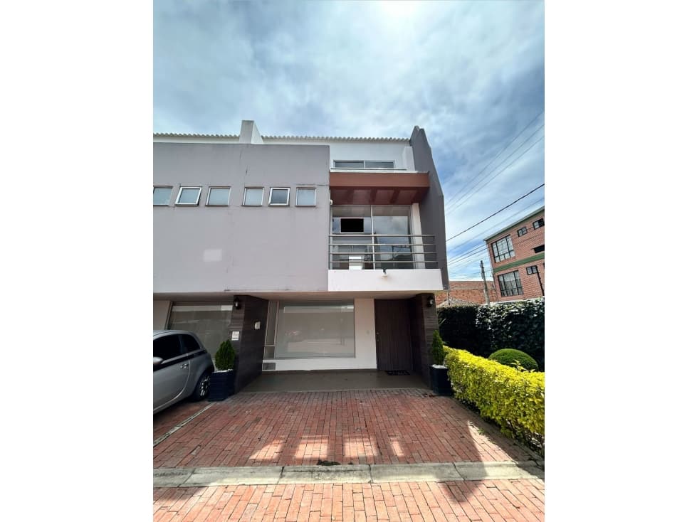 SE VENDE Hermosa Casa - Conjunto Majuy 5 - Cota Cund - CÓDIGO - 1