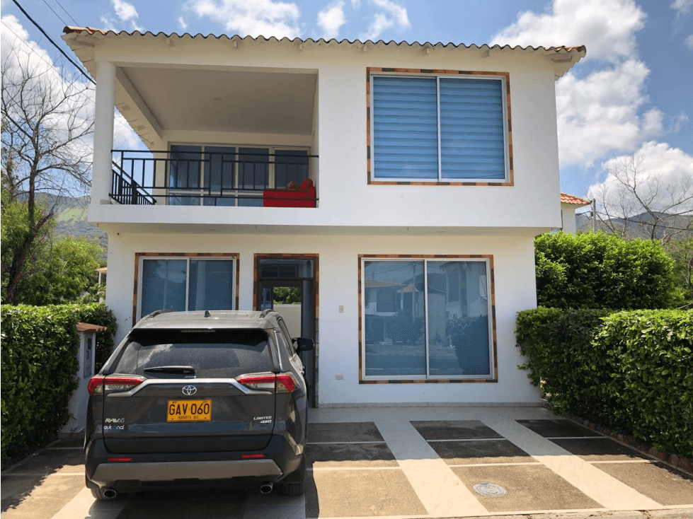 Moderna casa en venta en Nariño Cundinamarca. - 1