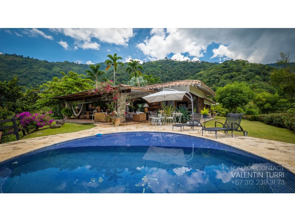 Finca Cafetera de Lujo en Venta en Amagá - 1