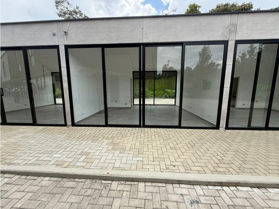 Arriendo local comercial, Llanogrande - 1