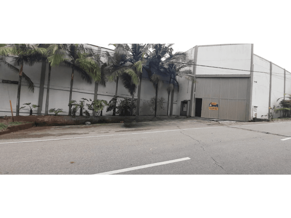 Bodega en alquiler o venta en Guarne. - 1