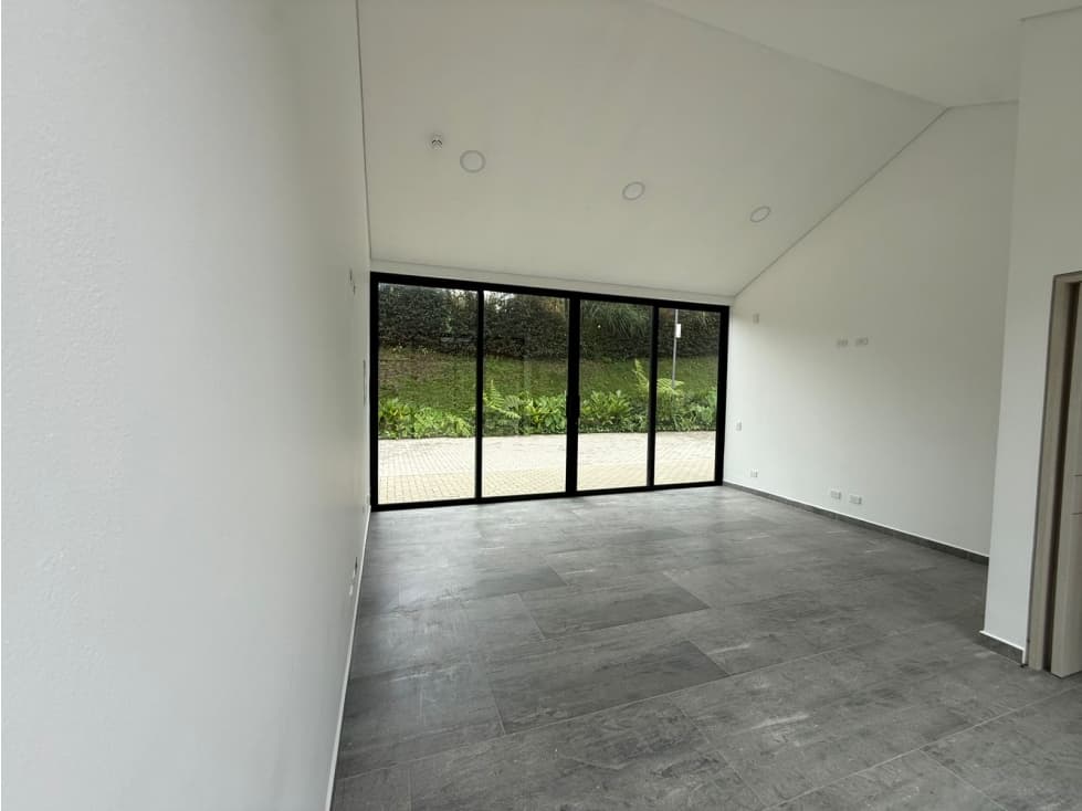 Local en arriendo, La Ceja - 1