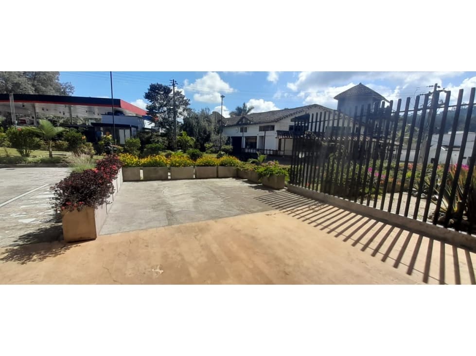 Local en Alquiler, Retiro - 1