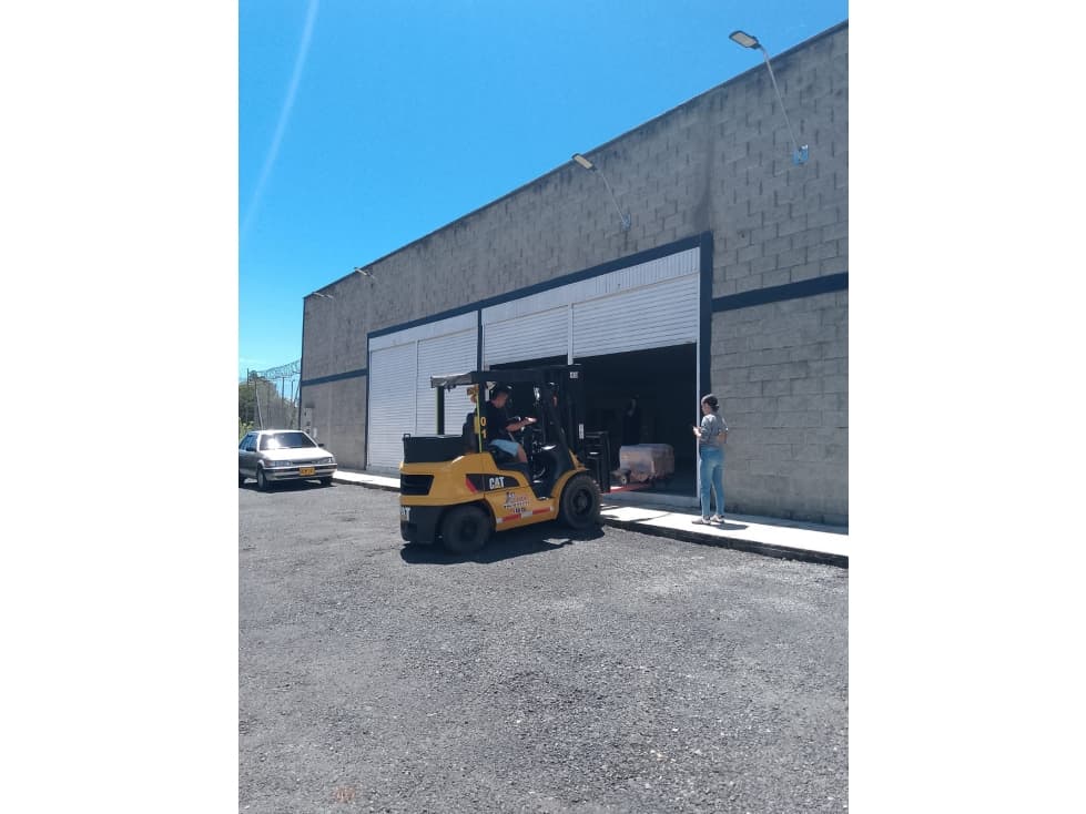 bodega en arriendo en la ceja - 1